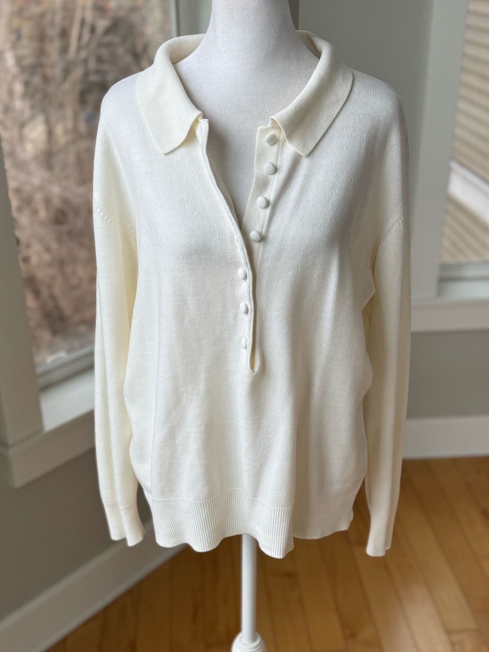 Vintage 70s or 80s Maggie Lawrence Ivory Cream Button Front Polo Sweater Sz L